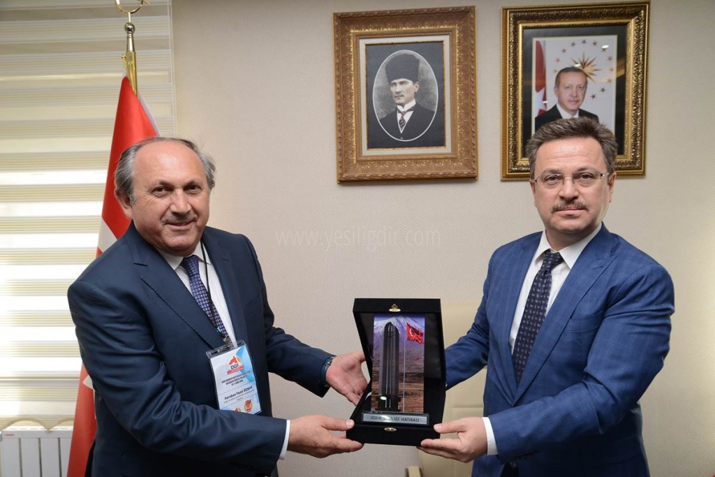 TÜRKİYE GAZETECİLER KONFEDERASYONUNDAN VALİ ÜNLÜYE ZİYARET