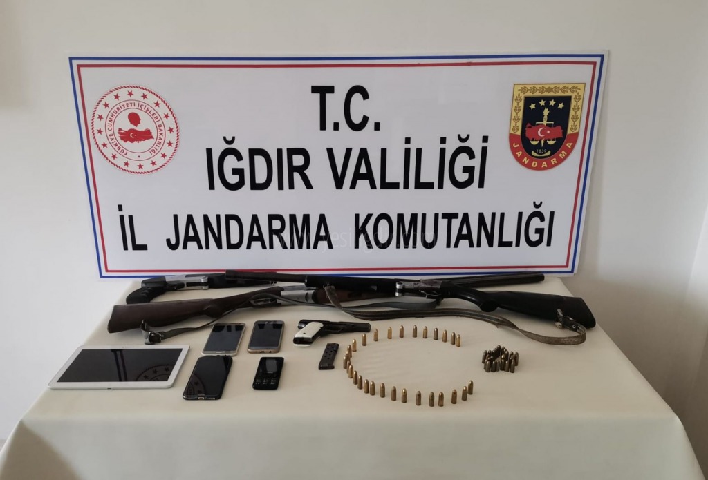 IĞDIR DA TERÖR PROPAGANDASI YAPTIĞI İDDİASIYLA 3 KİŞİ YAKALANDI