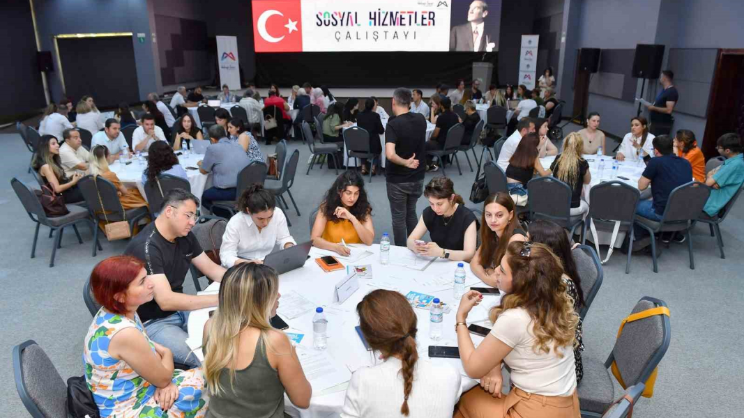 Mersin'de 'Sosyal Politikalar Çalıştayı' faaliyette bulundu.