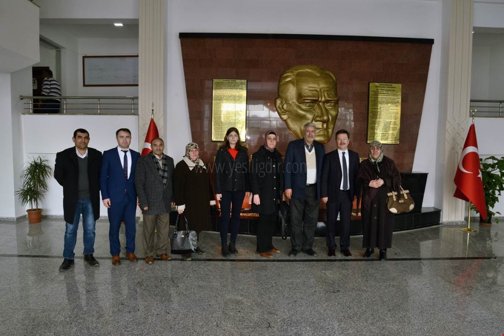 ŞEHİT BÜLENT YURTSEVEN'İN AİLESİ VALİ ENVER ÜNLÜYÜ ZİYARET ETTİ