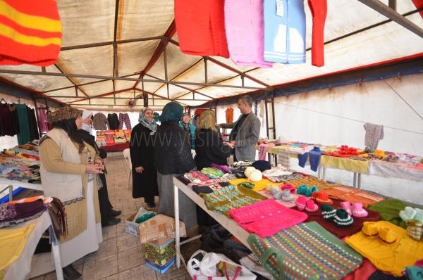 BELEDİYE BAŞKAN MURAT YİKİT KADIN EMEK PAZARINI ZİYARET ETTİ