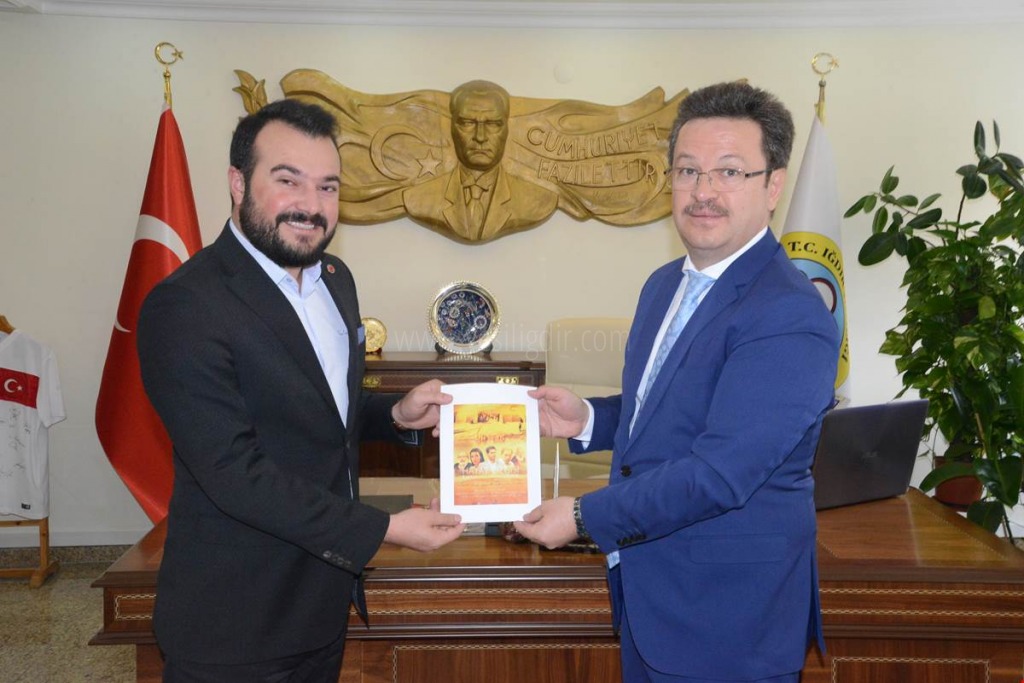 FİLM YAPIMCISI BÜLENT DURGUN VALİ ÜNLÜYÜ ZİYARET ETTİ