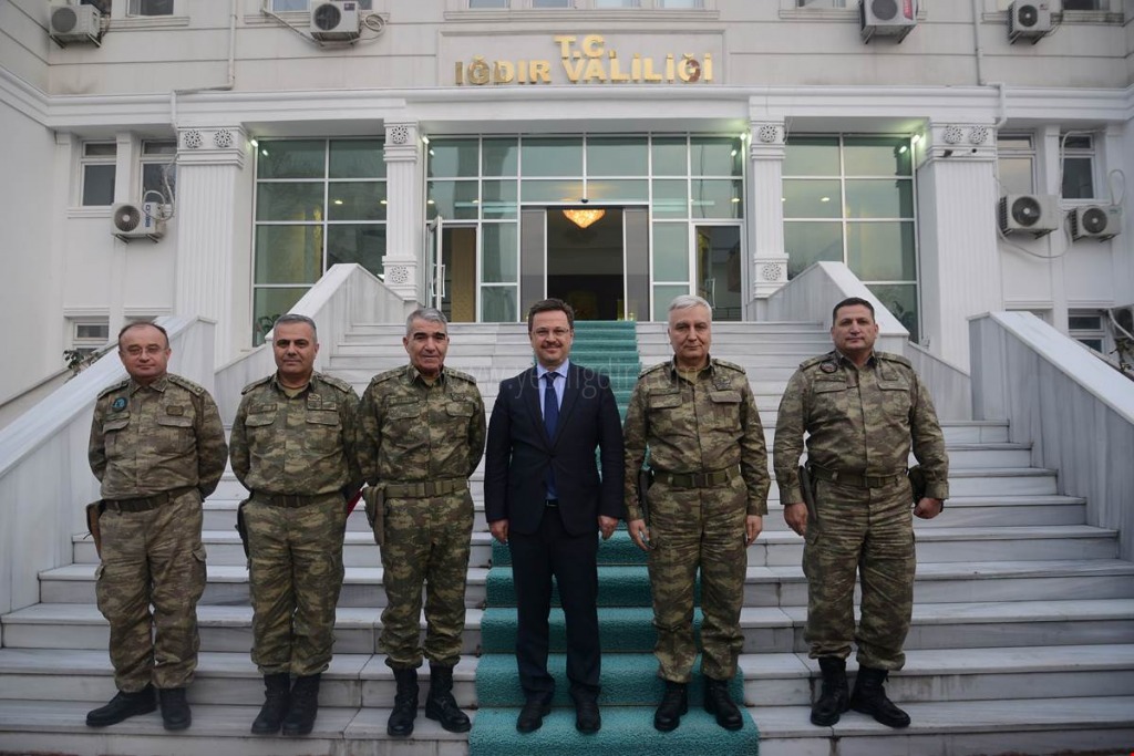 3 ORDU KOMUTANI ORGENERAL İSMAİL SERDAR SAVAŞ VALİ ÜNLÜYÜ ZİYARET ETTİ
