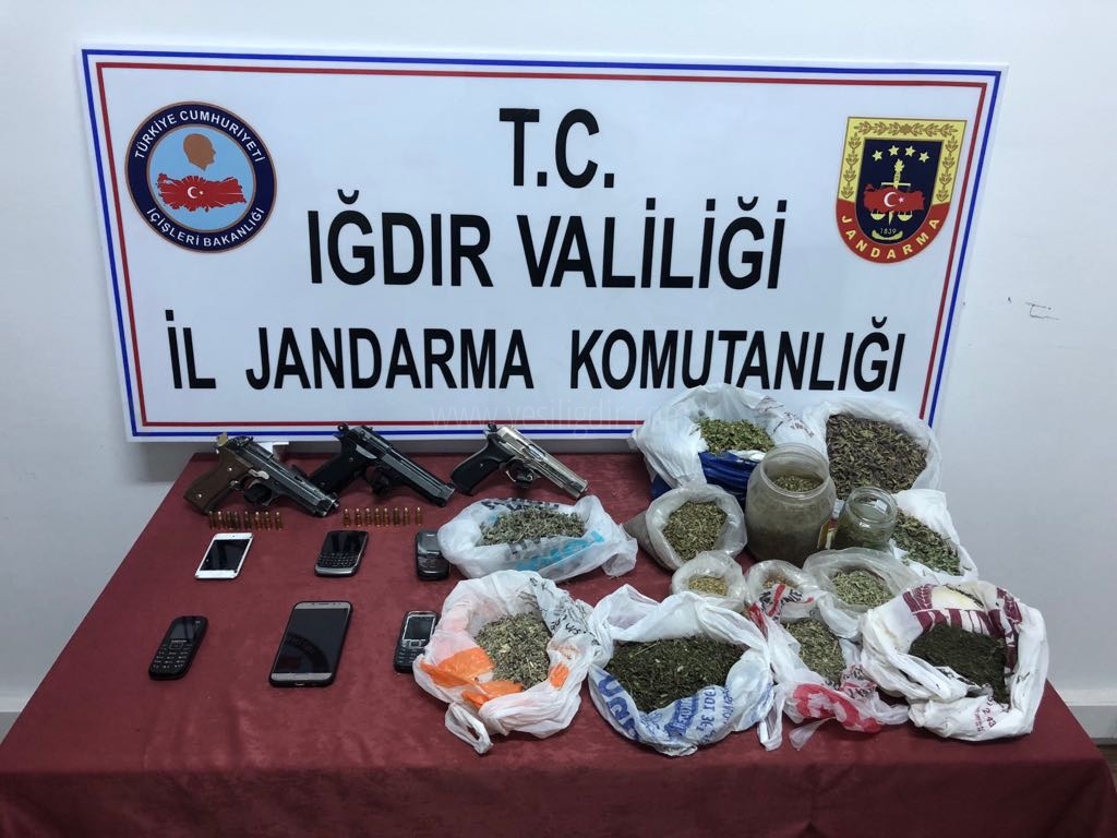 İL JANDARMA KOMUTANLIĞINDAN UYUŞTURUCU OPERASYONU