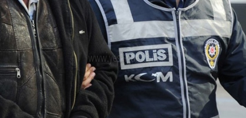 KAĞIZMAN DA YOLA BARİKAT KURAN 4 KİŞİ TUTUKLANDI