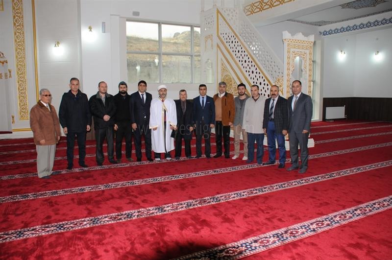 Kampüs Camide İlk Cuma Namazı Kılındı