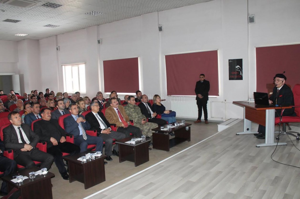 ÇEVRE VE ŞEHİRCİLİK MÜDÜRLÜĞÜNDE IĞDIR ŞEHİR TARİHİ- 2 KONULU SUNUM YAPILDI