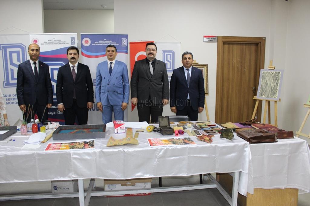20 Yükümlü Ebru ve Deri İşleme atölyelerinde eğitim aldı