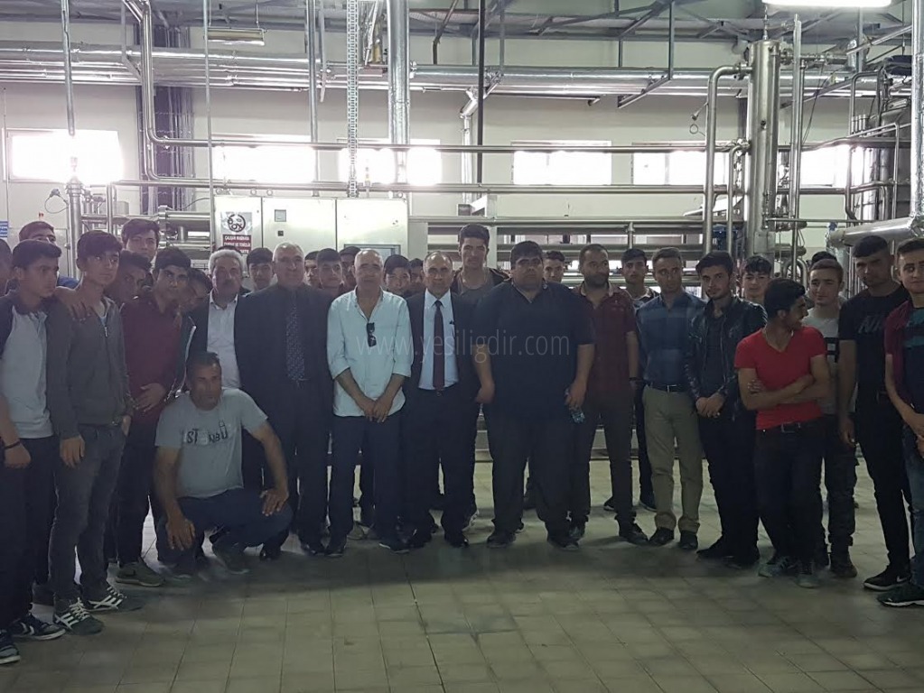 Öğrenciler Sanayi sitesini gezdi