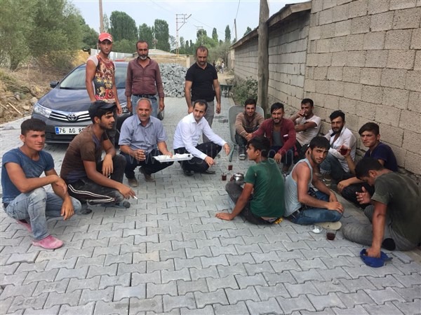İLÇE KAYMAKAMI KAMİL GÜZEL YOL ÇALIŞMALARINI İNCELEDİ