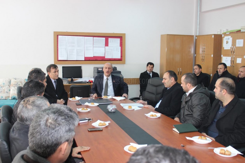 IĞDIR İMAM HATİP OKULLARI PLATFORMU İSTİŞARE TOPLANTISI YAPILDI