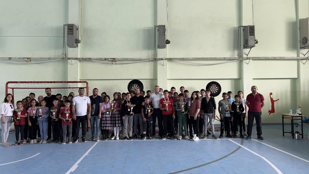 Karakoyunlu İlçesinde Bocce - Dart müsabakaları düzenledi