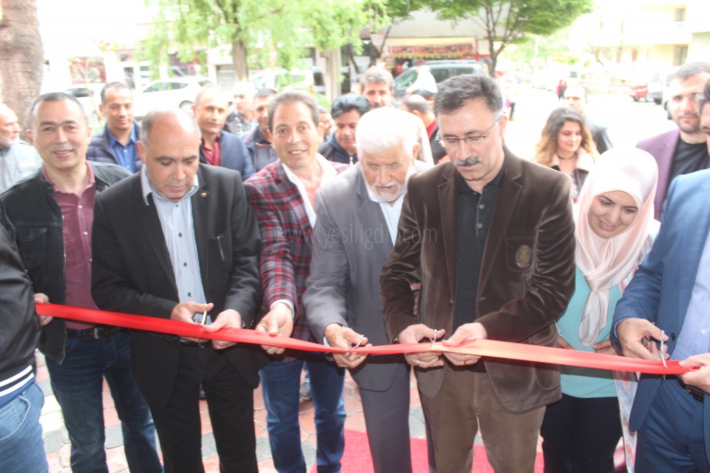 Fatoş Perde ve Çeyiz Mağazası Hizmete Açıldı