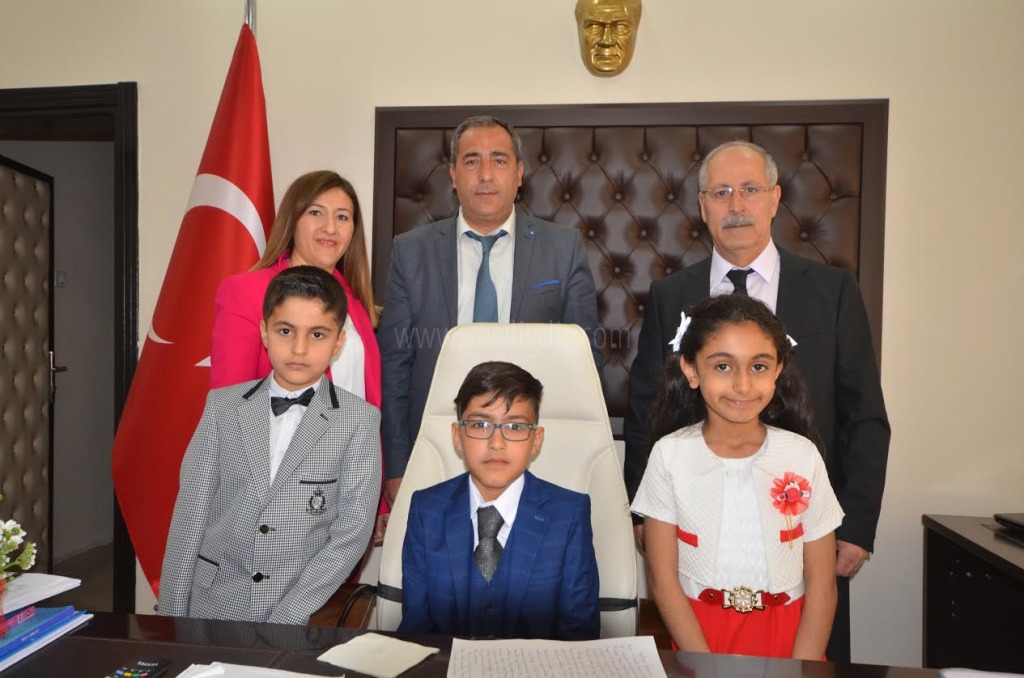 BELEDİYE BAŞKANLIK MAKAMINA HÜSEYİN ALİ YALTI OTURDU