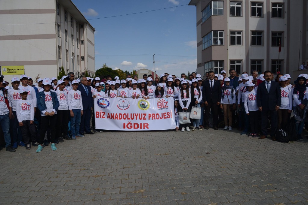 BİZ ANADOLUYUZ PROJESİ KAPSAMINDA 80 ÖĞRENCİ ESKİŞEHİR'E UĞURLANDI