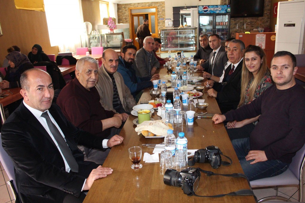 Sefer Coşar Yerel ve Ulusal Basınla Yemekte Bir araya Geldi