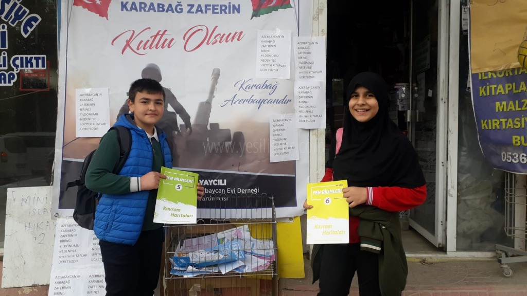 KARABAĞ ZAFERİ NEDENİYLE ÜCRETSİZ KİTAP DAĞITILDI