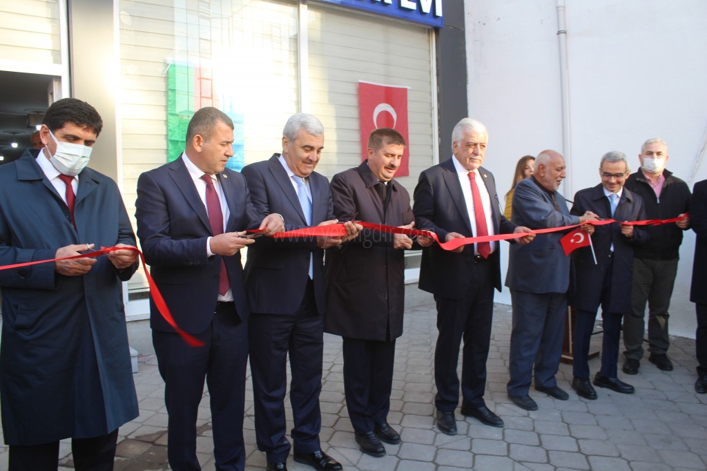 Vali H Engin Sarıibrahim Iğdır Azerbaycan Kültür Evinin açılışına katıldı