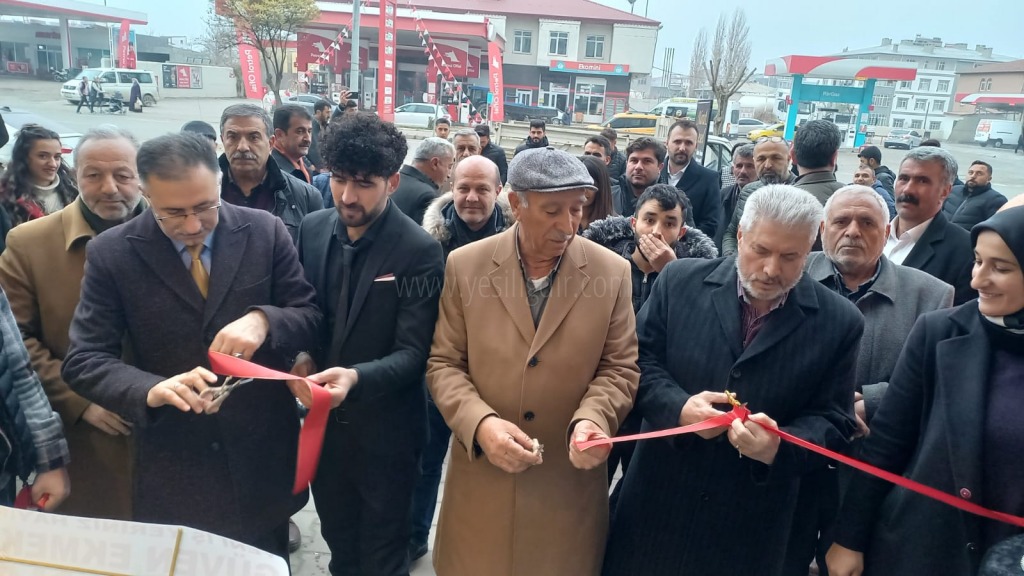 NARAL YÖRESEL GİYİM MAĞAZASININ AÇILIŞI YAPILDI