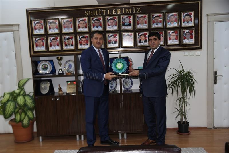 Rektör Alma Iğdır İl Emniyet Müdürü Melih Ekiciyi Ziyaret Etti