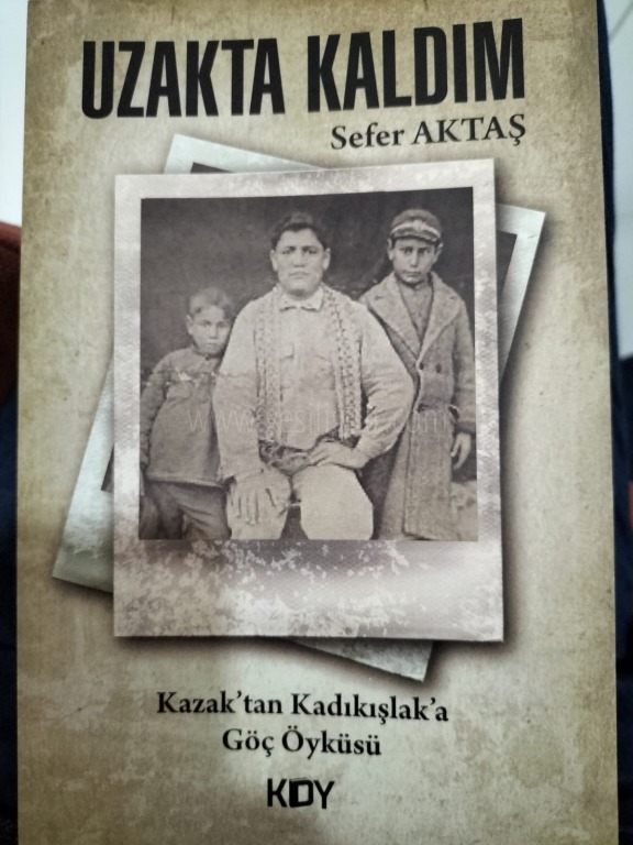 IĞDIRLI YAZAR SEFER AKTAŞ UZAKTA KALDIM KİTABI İÇİN İMZA GÜNÜ DÜZENLEDİ