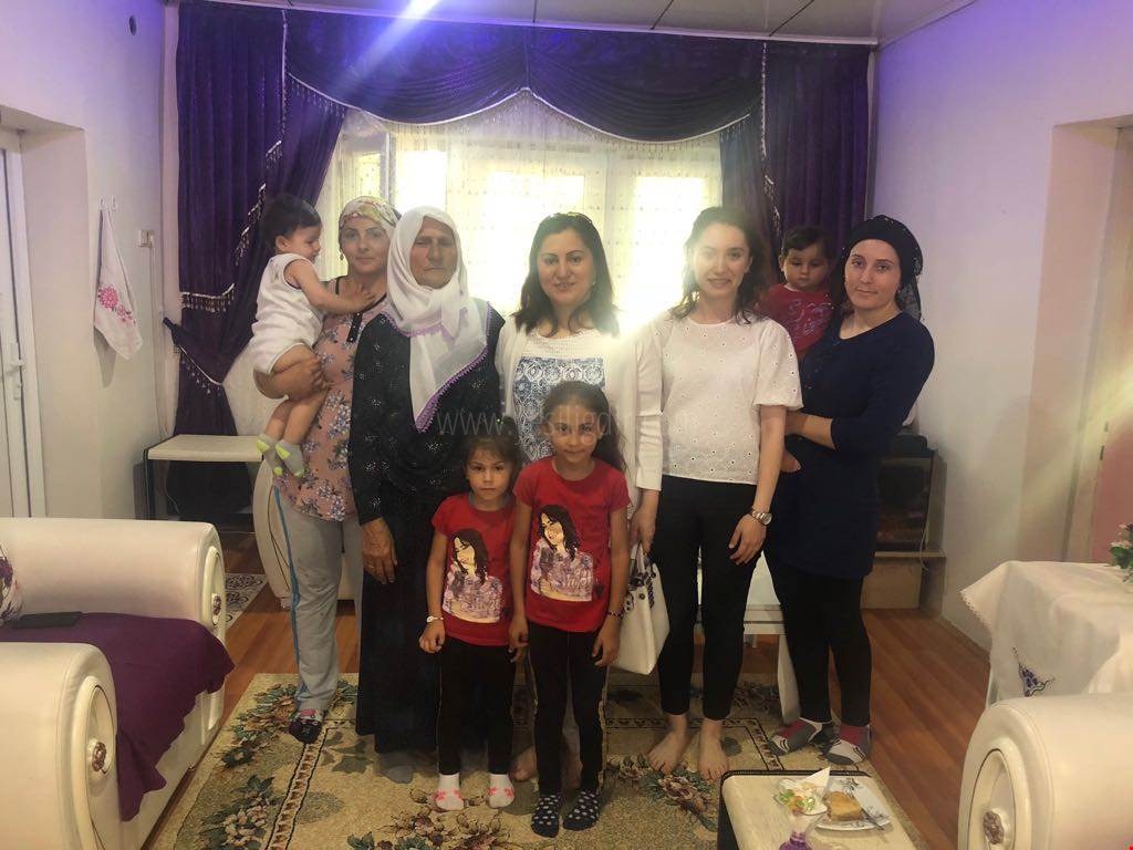 SEMA ÜNLÜ ŞEHİT AİLESİNİ ZİYARET ETTİ