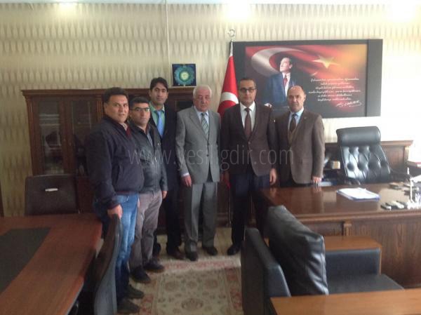 BELEDİYE'DE TOPLU İŞ SÖZLEŞME SEVİNCİ