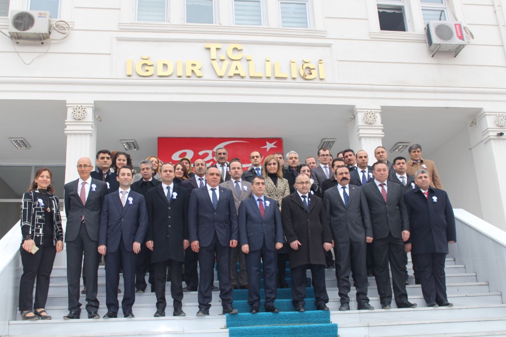 VERGİ HAFTASI KUTLAMALARI ÇEŞİTLİ ZİYARETLERLE BAŞLADI