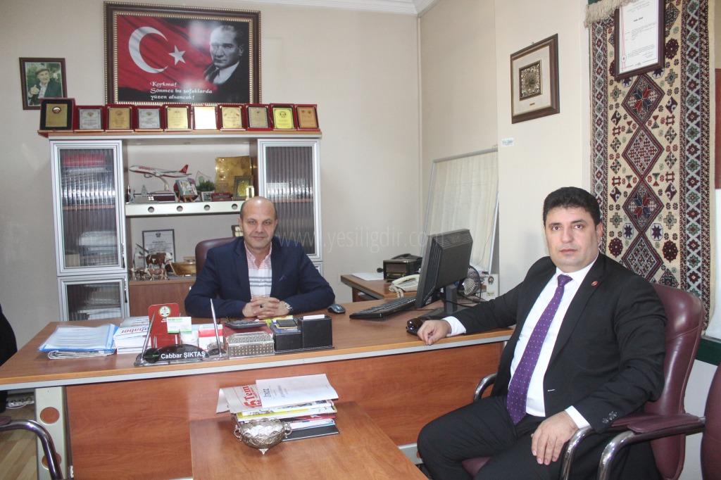 Bayrakçı Öztürkten Nezaket Ziyareti
