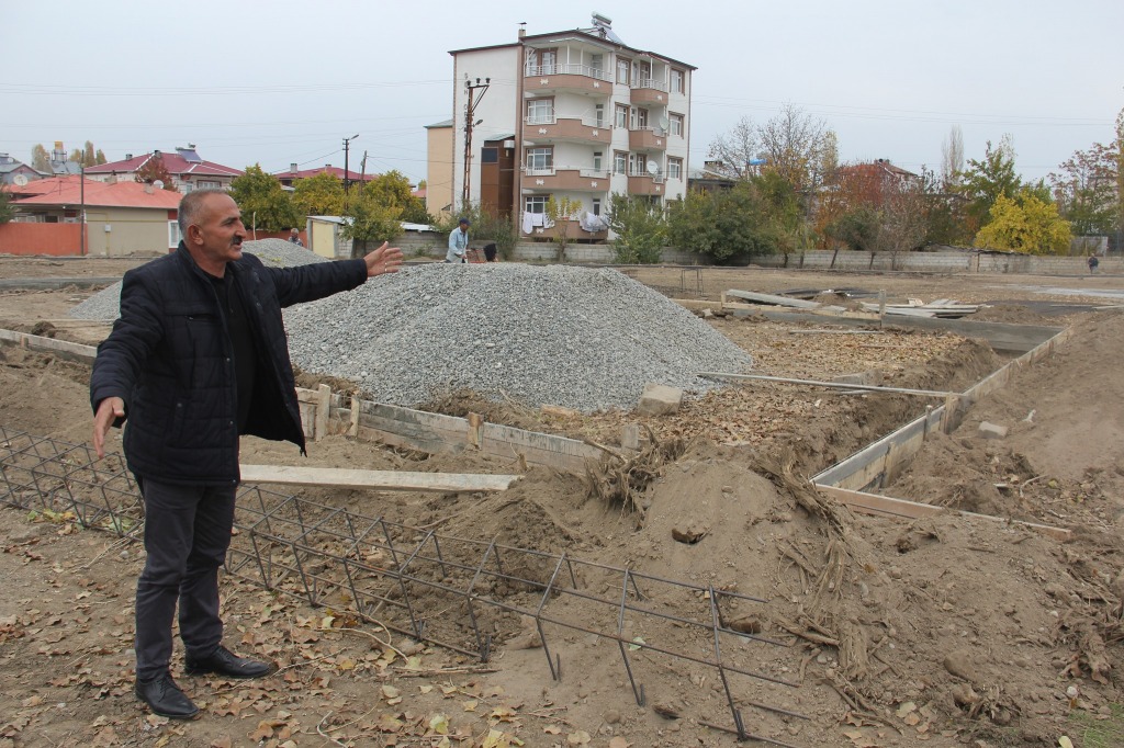 Iğdır Atatürk Mahallesinden Vali Enver Ünlüye Teşekkür