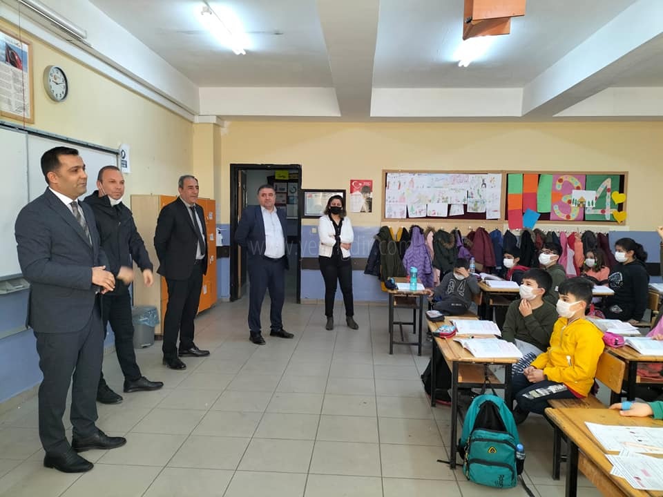 Çevre ve Şehircilik il Müdürü Bektaş Okul Ziyaretlerine Devam Ediyor