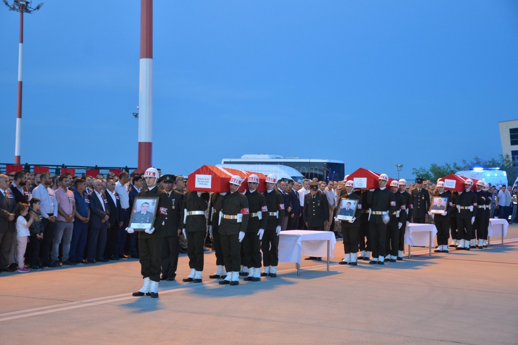 ŞEHİTLERİMİZİ UĞURLADIK