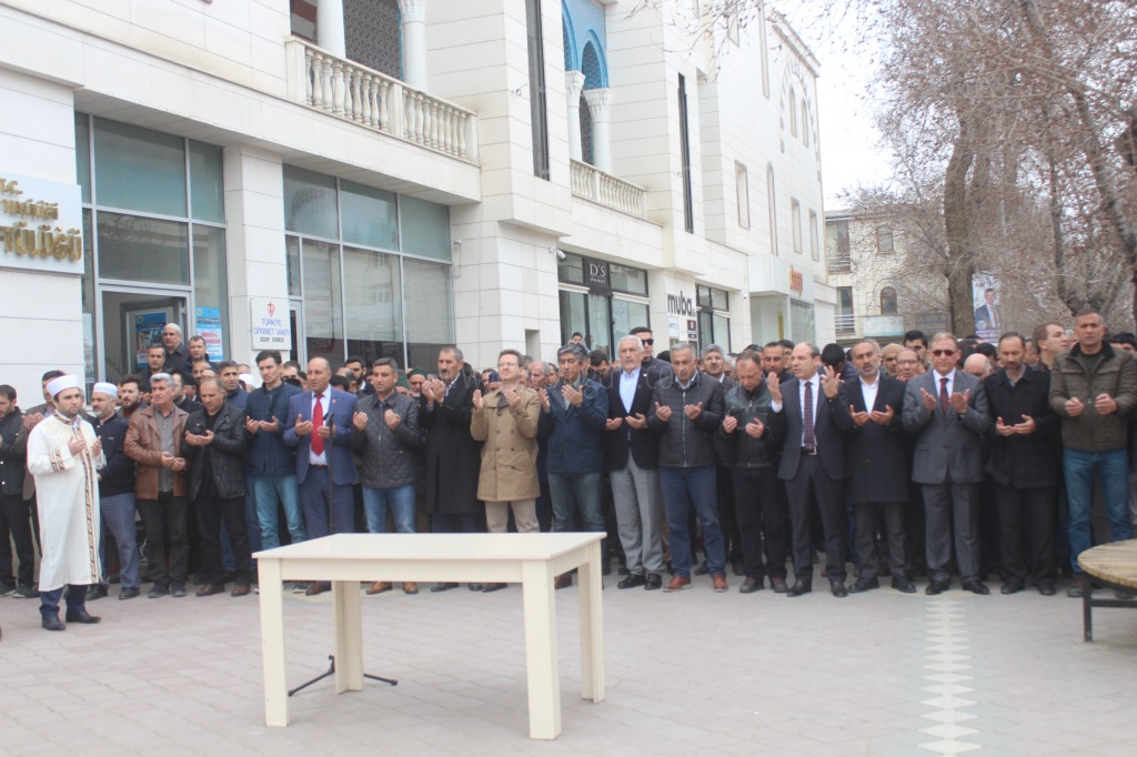 IĞDIRDA GIYABİ CENAZE NAMAZI KILINDI