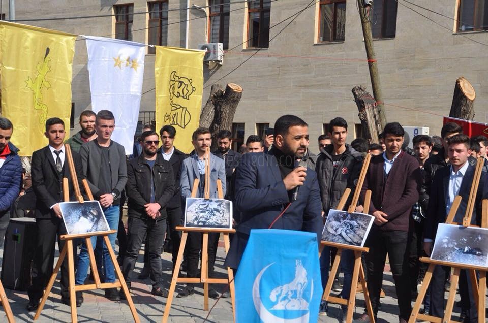 IĞDIR ÜLKÜ OCAKLARI HOCALI KATLİAMI FOTOĞRAF SERGİSİ AÇTI