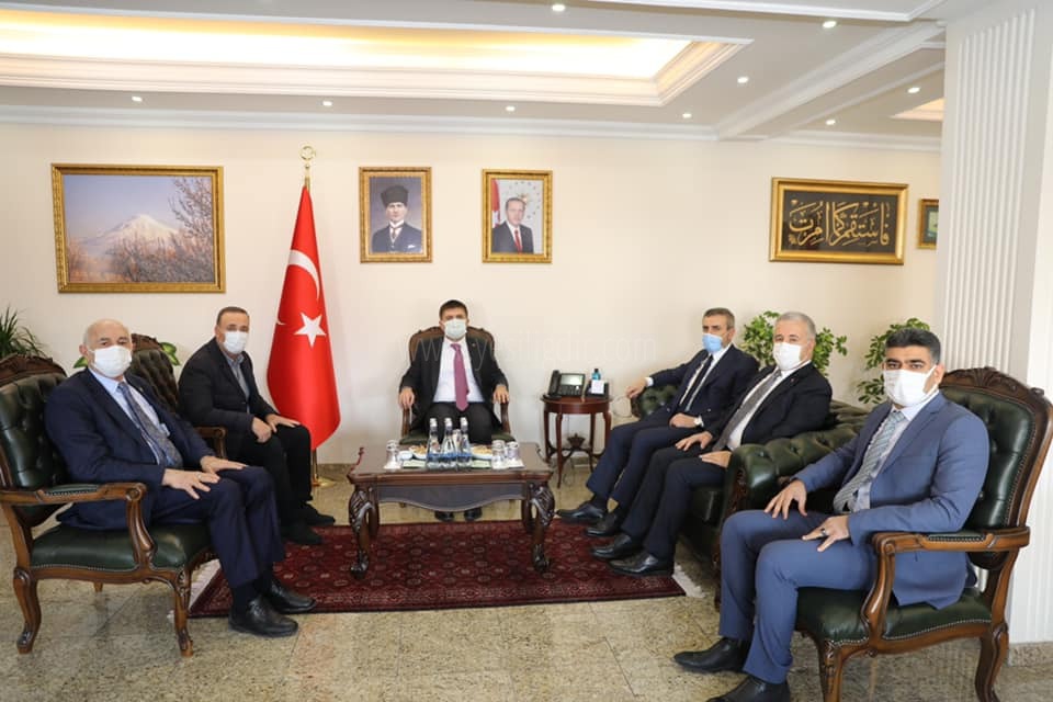 AK Parti Genel Başkan Yardımcısı Mahir Ünal Iğdır Valiliğini Ziyaret Etti