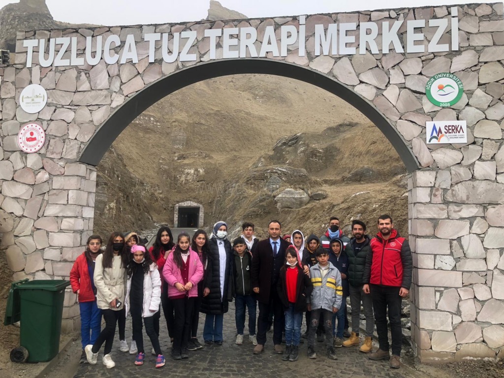 Merkezim Her Yerde projesi kapsamında Öğrenciler Tuz Mağarasını Gezdi