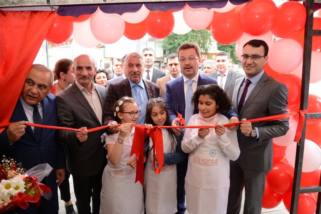 IĞDIR BİLİM VE SANAT MERKEZİNDEN ROPOTİK FESTİVALİ