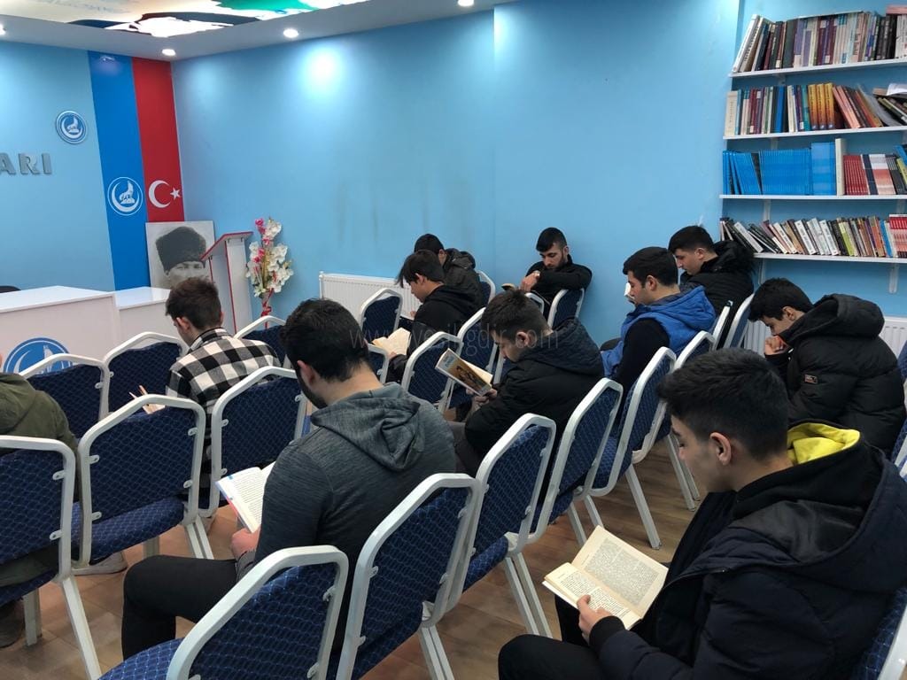 Ülkü Ocakları Iğdır İl Başkanlığında Kitap Okuma Etkinliği Düzenlendi