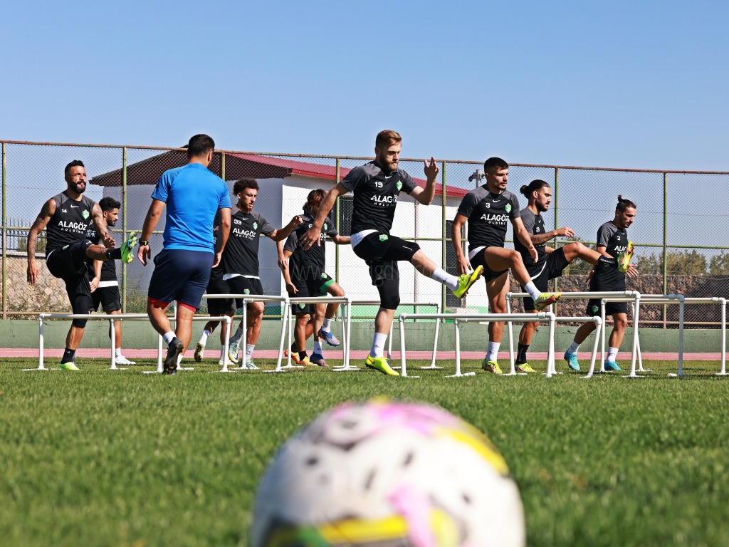 Alagöz Holding Iğdırspor Karakoçan Maçına Hazırlanıyor