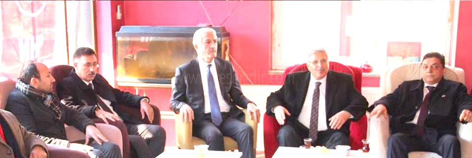 AK PARTİden MHPye SÜRPRİZ ZİYARET