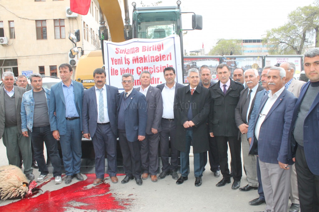 Yeşil Iğdır Sulama Birliği İş Makinesi Satın Aldı