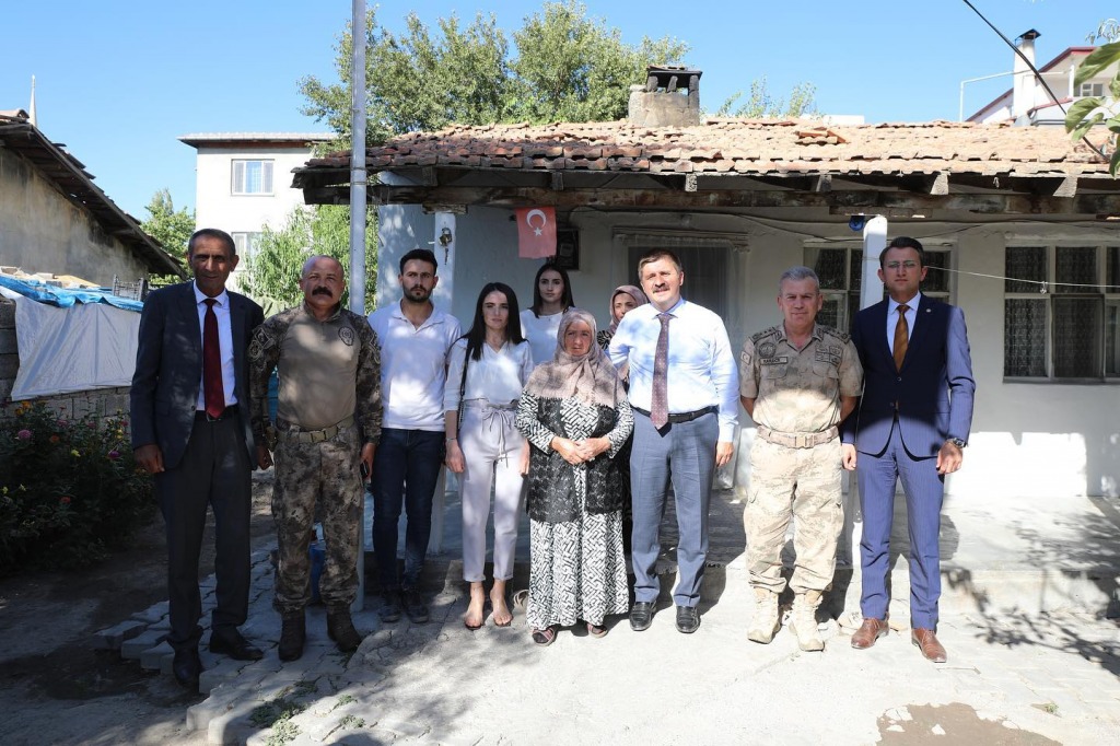 VALİ SARIİBRAHİMDEN ARALIK İLÇESİNE ZİYARET