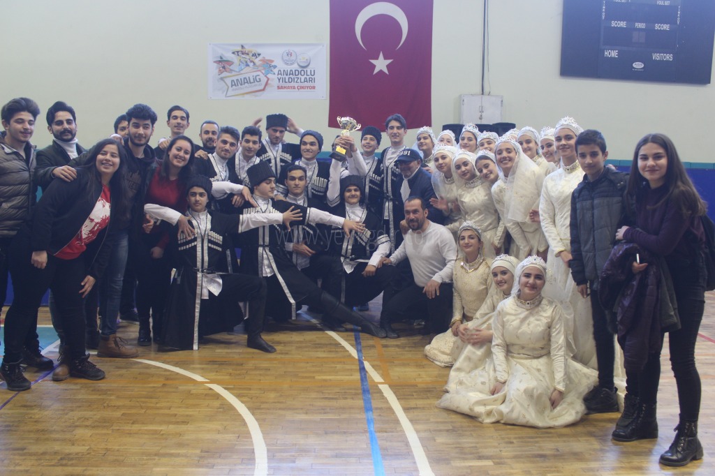 Iğdır'da Halk Oyunları Yarışması Sona erdi