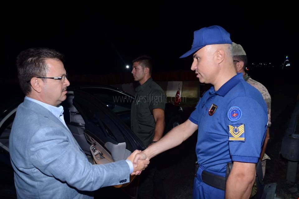 VALİ ENVER ÜNLÜ SUVEREN JANDARMA UYGULAMA NOKTASINI ZİYARET ETTİ