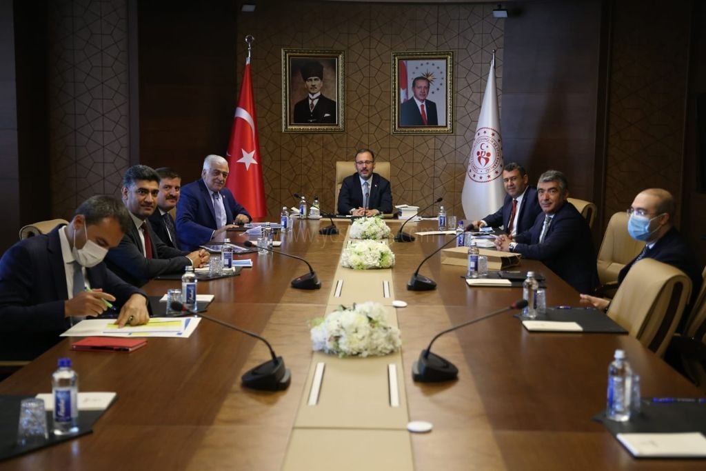 Gençlik ve Spor Bakanı Dr Mehmet Kasapoğluna ziyaret