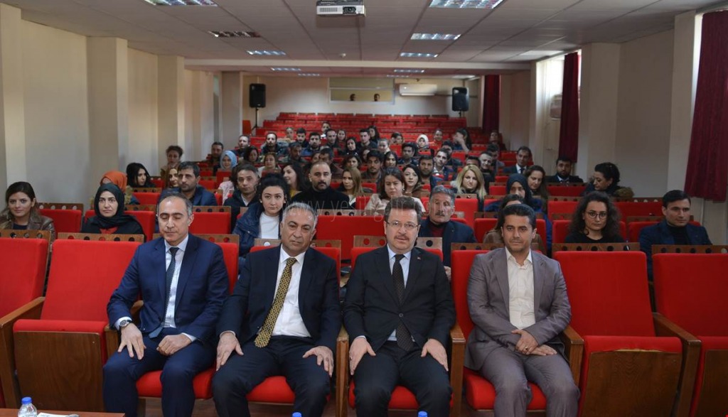 VALİ ÜNLÜ ÖĞRETMENLERLE BİR ARAYA GELMEYE DEVAM EDİYOR
