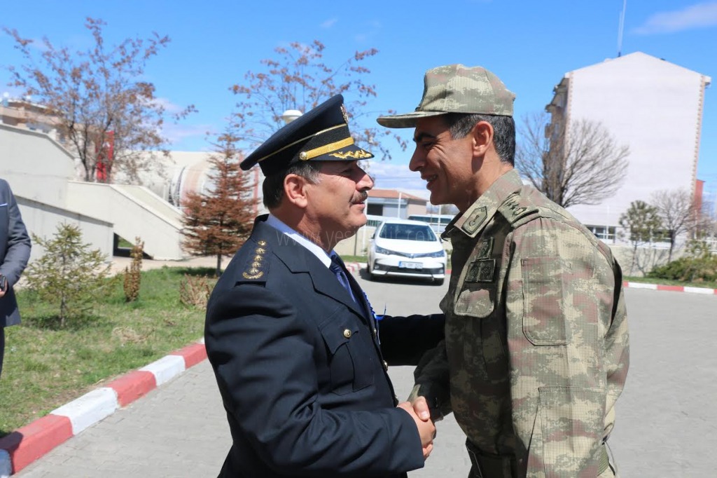 İl Jandarma Komutanı Kurmay Albay Kahraman DİKMENden Anlamla Ziyaret