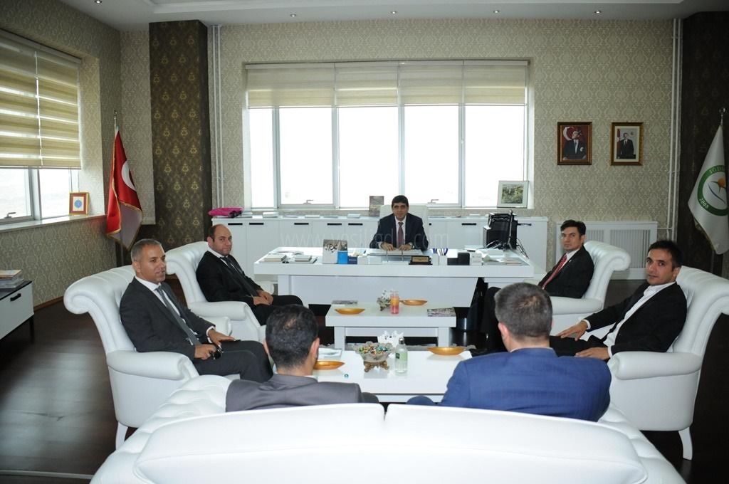 Cihannüma Iğdır Şube Başkanı Nevzat Aycil Rektör Almayı Ziyaret Etti