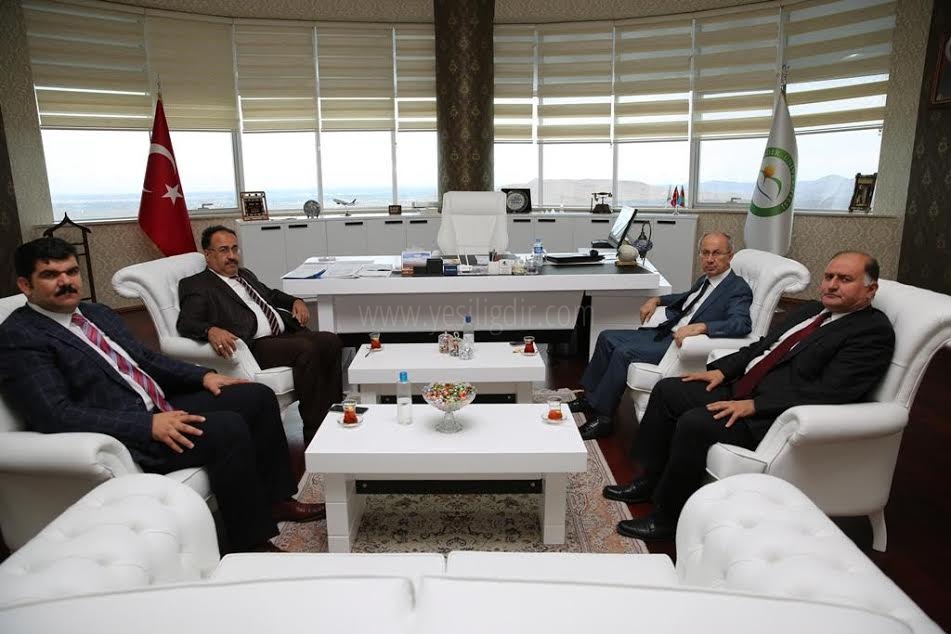 Vali Davut Haner Iğdır Üniversitesini Ziyaret Etti