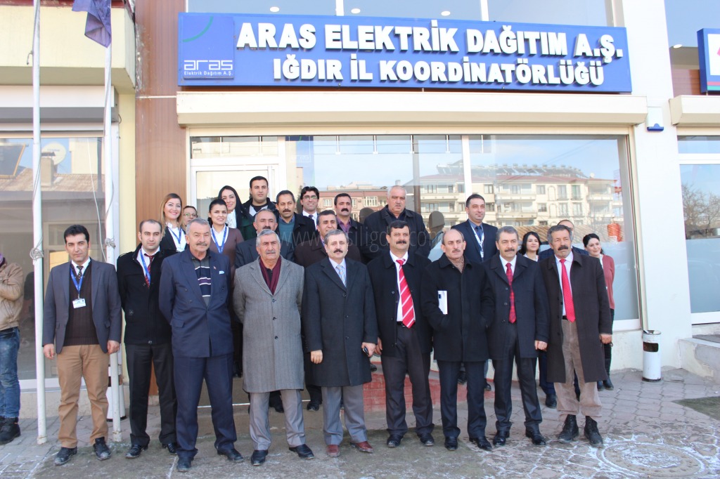 Iğdır Aras Elektrik Dağıtım AŞ İl Müdürü Kubilay Atan Muhtarlarla Bir Araya Geldi